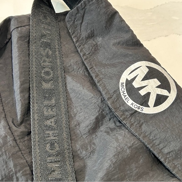 Michael Kors Black Metallic Python Crossbody Mini Bag w/ Bonus Belt Bag - Picture 16 of 16